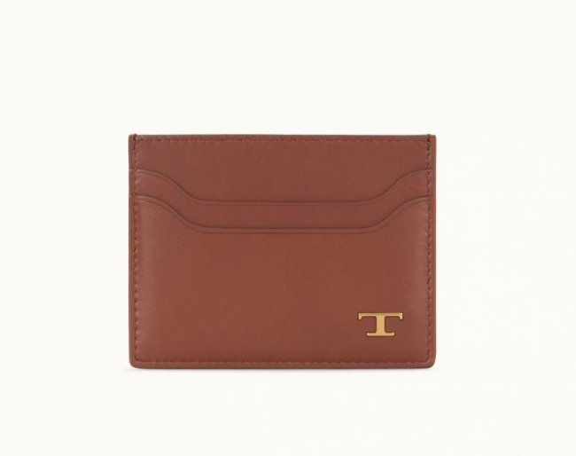 6. 老公男朋友生日禮物: Tod's 牛皮卡片套 - 啡色>>>產品詳情<<< 若果老公或男朋友是一位事業形的男士,建議送上既時尚又實用的卡片套。意大利
