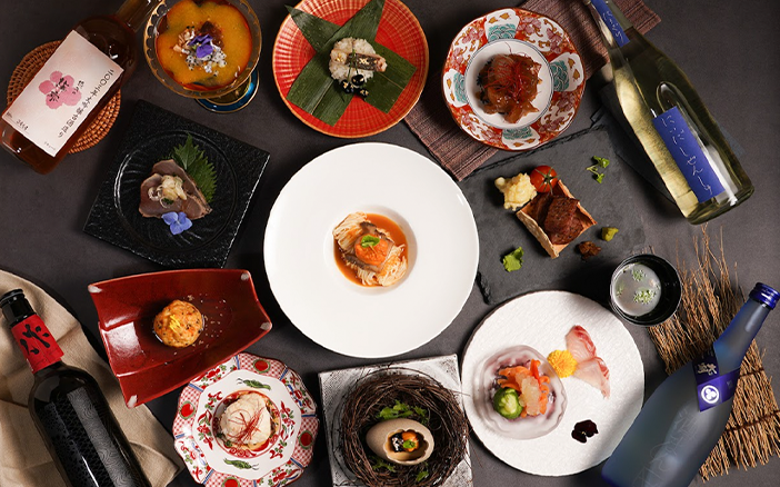 Sake Man的「Omasake」有 11 道上乘時令菜式,再有國際酒匠駐場,為你挑選不同種類年份、口感、產地、釀造方式的清酒作配搭。至於那 11 道上乘時令菜式有什麼呢?餐廳真
