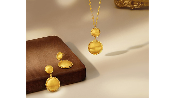 愛很美系列18K金(白色)鑽石首飾套裝