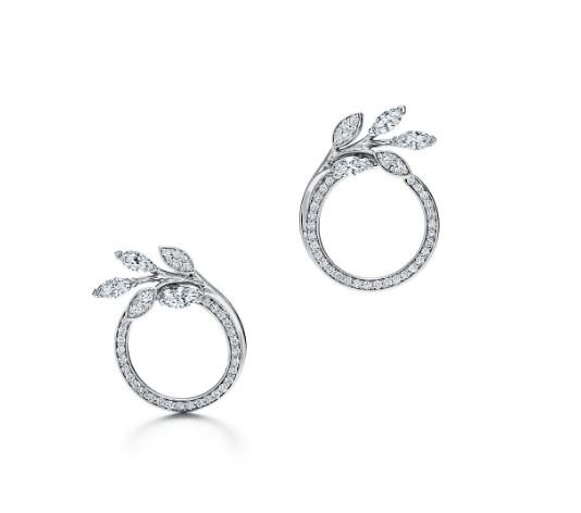 Tiffany Victoria™ 鉑金鑲鑽石藤蔓圓形耳環